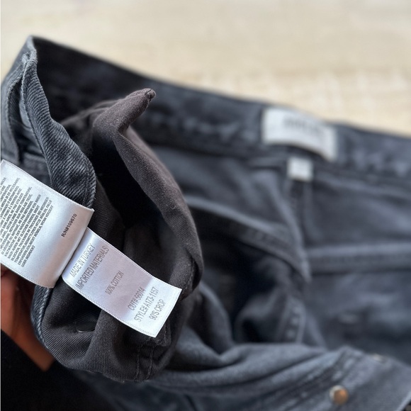 AGOLDE 90s‎ crop distressed denim in shutter. - Picture 12 of 13